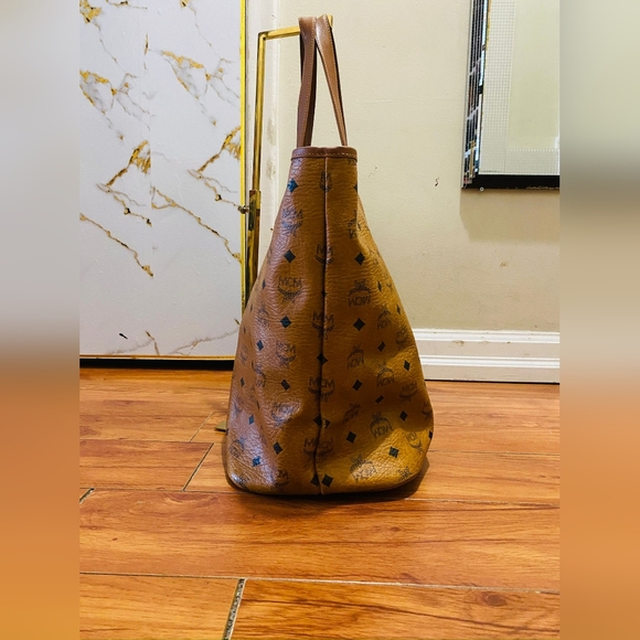 SOLD!!Authentic MCM Large tote - Picture 2 of 12